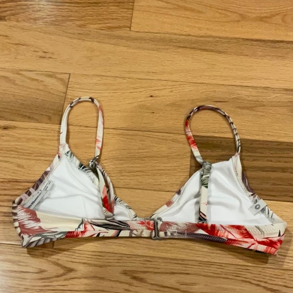 Rhythm Bikini Top - Picture 2 of 3